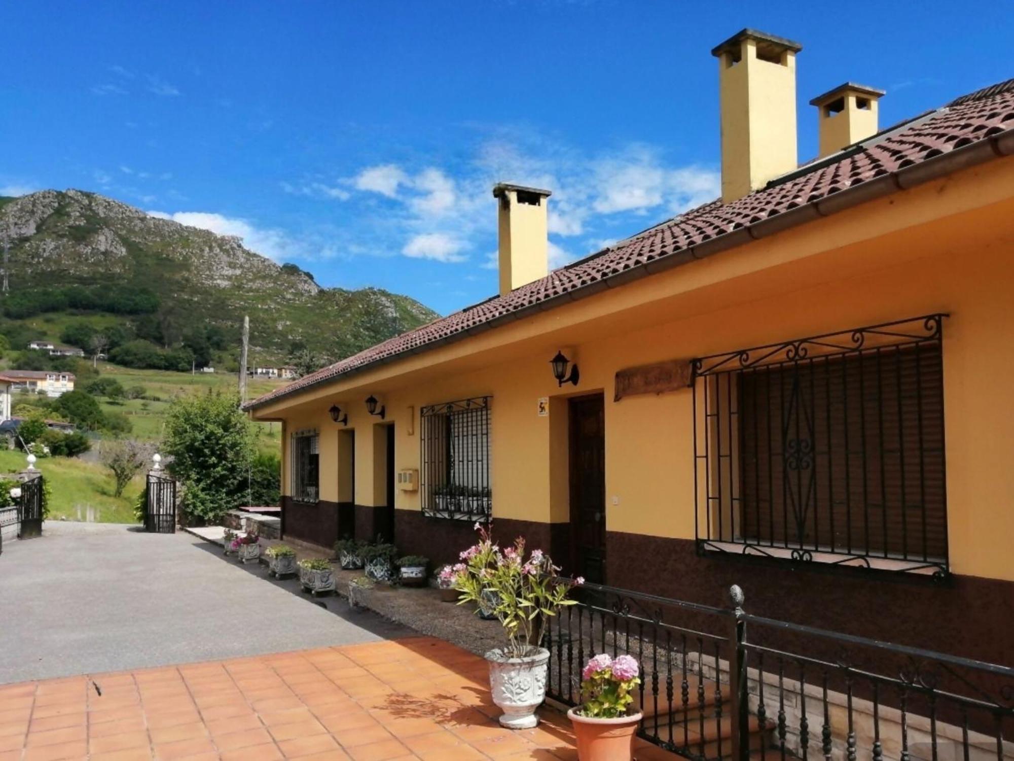 La Rectoral Arriondas Exterior foto
